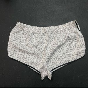 Victoria’s Secret Short size womens Medium